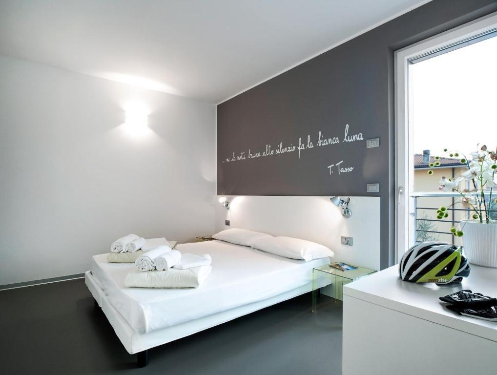 Gardabike Residence Torbole Sul Garda Bilik gambar